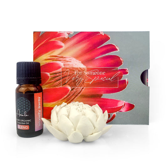 Ceramic Protea Diffuser & Anxiety Blend Gift Set - essentoils.co.za