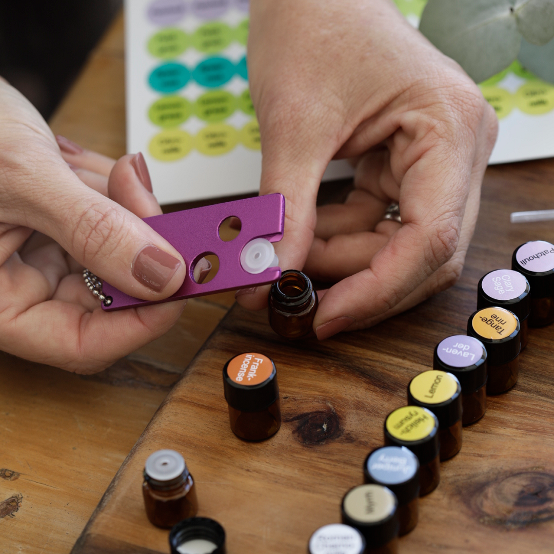 12 Sample Bottle Mini Carry Case with 12 x 1ml Sample Bottles - essentoils.co.za