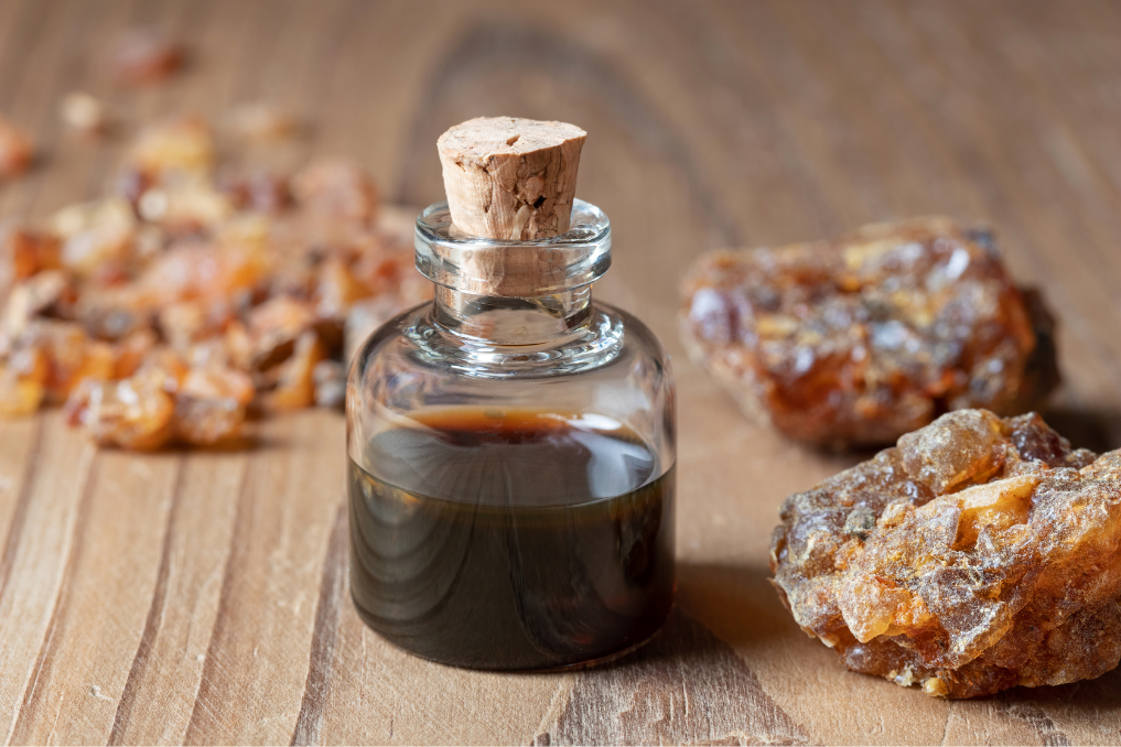 9 Surprising Benefits and Uses of Myrrh Oil: The Ancient Healing Elixir